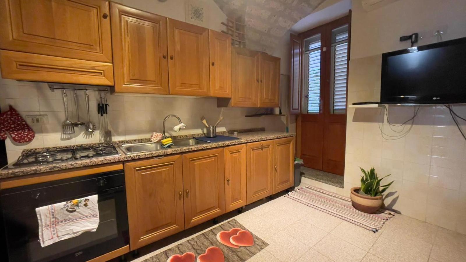 Itiseasy Cuglieri 1 E 2 Private Apartments ภายนอก รูปภาพ